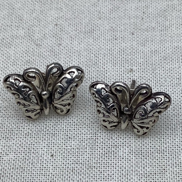 Sterling Silver Butterfly post  Earrings - Picture 1 of 4